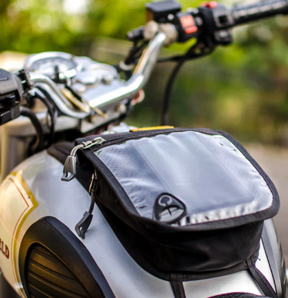 GUARDIAN GEARS Wolverine Tank Pouch With Rain Cover